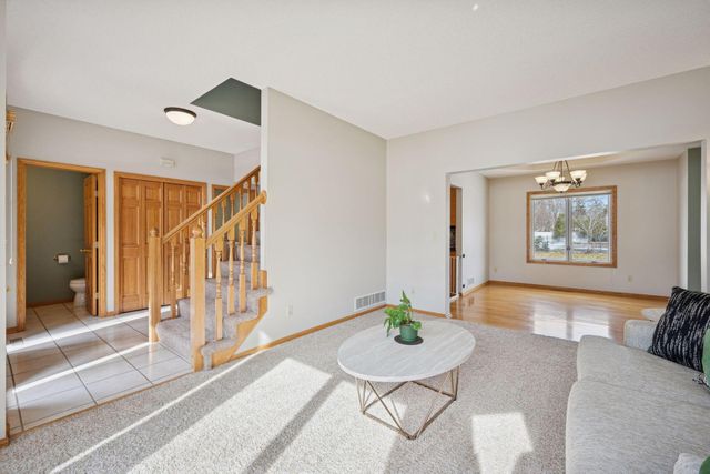 17532 82nd Avenue N, Maple Grove, MN 55311