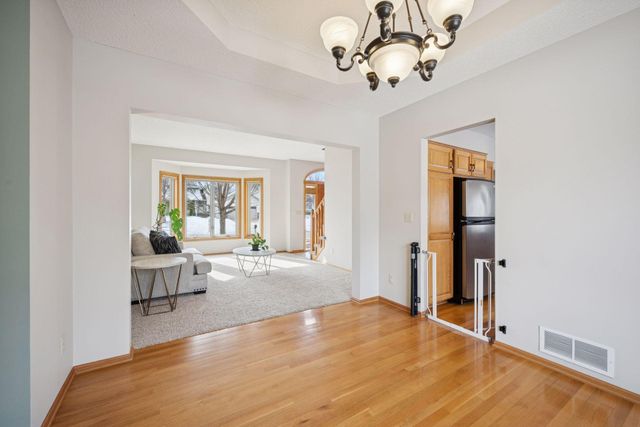 17532 82nd Avenue N, Maple Grove, MN 55311