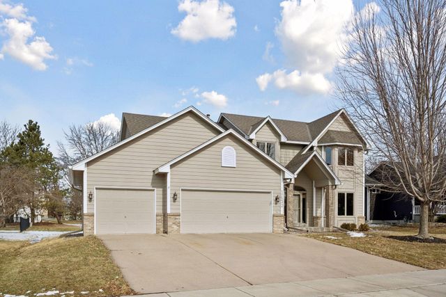 17532 82nd Avenue N, Maple Grove, MN 55311