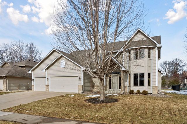 17532 82nd Avenue N, Maple Grove, MN 55311