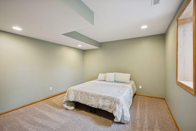 17532 82nd Avenue N, Maple Grove, MN 55311