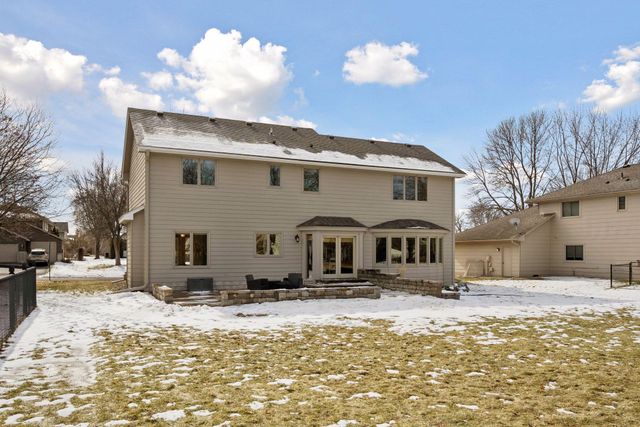 17532 82nd Avenue N, Maple Grove, MN 55311