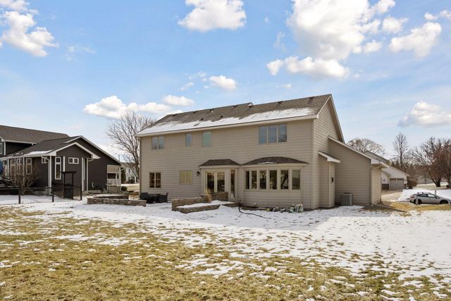 17532 82nd Avenue N, Maple Grove, MN 55311