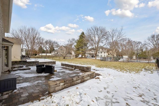 17532 82nd Avenue N, Maple Grove, MN 55311