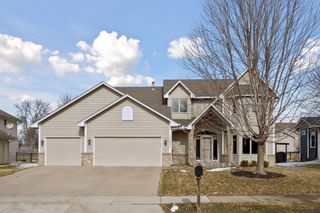 17532 82nd Avenue N, Maple Grove, MN 55311