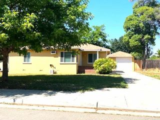 214 E Linden, Reedley, CA 93654