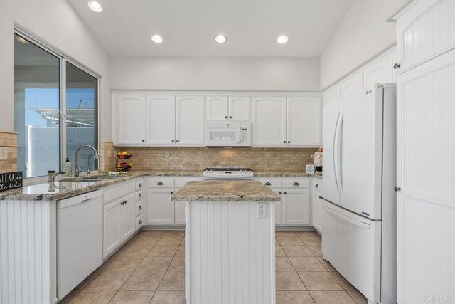 4238 Lindos Way, Oceanside, CA 92056