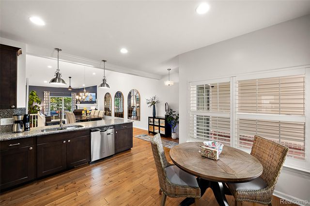 3045 Bridgewater Road 5, Auburn Hills, MI 48326