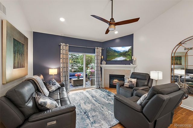 3045 Bridgewater Road 5, Auburn Hills, MI 48326