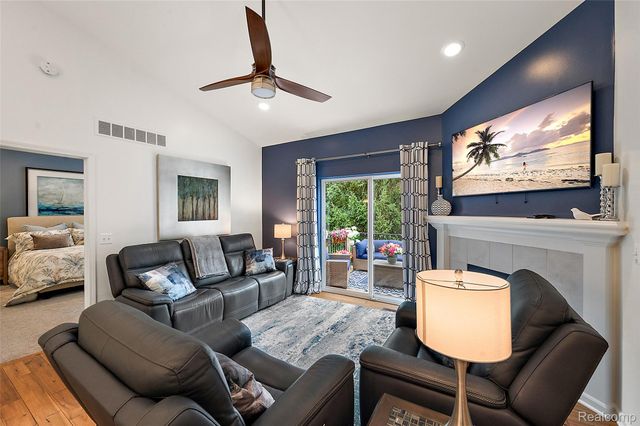 3045 Bridgewater Road 5, Auburn Hills, MI 48326