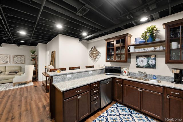 3045 Bridgewater Road 5, Auburn Hills, MI 48326