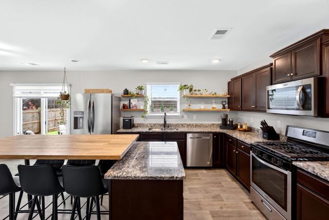 1221 Canter Place, Roebuck, SC 29376