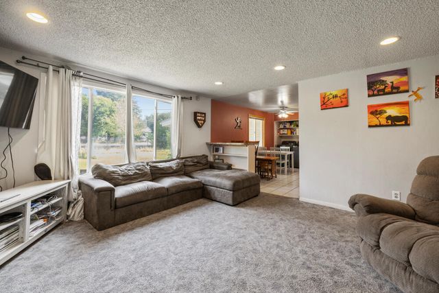 5705 Casa Way, Klamath Falls, OR 97603