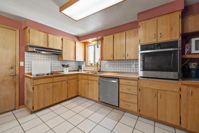 5705 Casa Way, Klamath Falls, OR 97603