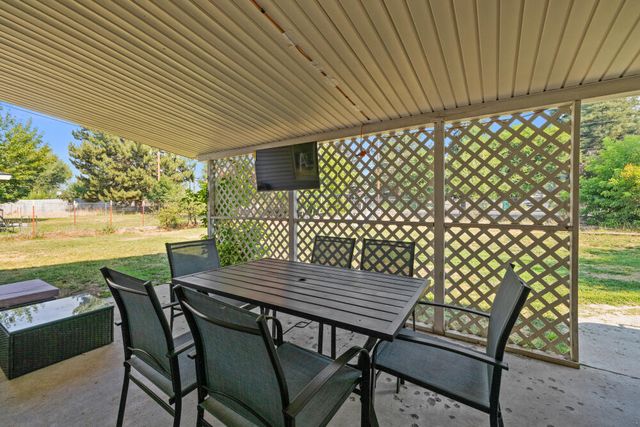 5705 Casa Way, Klamath Falls, OR 97603