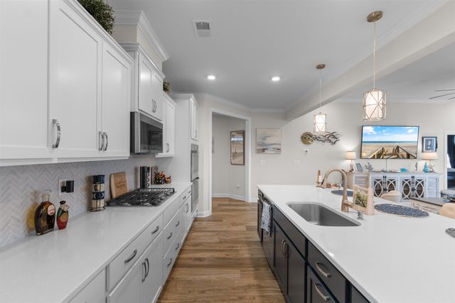 1718 Martinique Dr., Little River, SC 29566