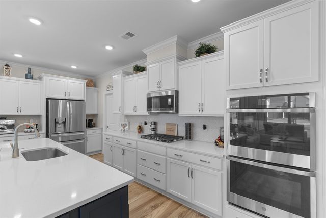 1718 Martinique Dr., Little River, SC 29566