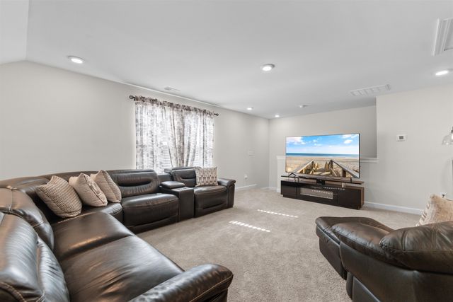 1718 Martinique Dr., Little River, SC 29566