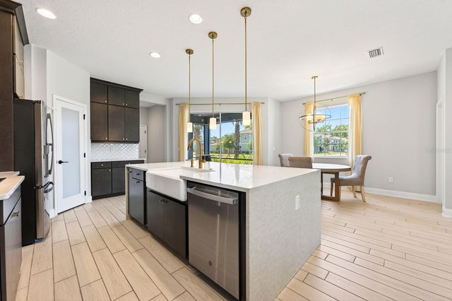 640 DOGFISH LANE, Debary, FL 32713
