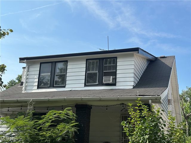 8115 Bancroft Avenue, Cleveland, OH 44105