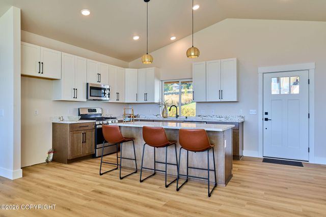 1082 Robert Avenue, Homer, AK 99603