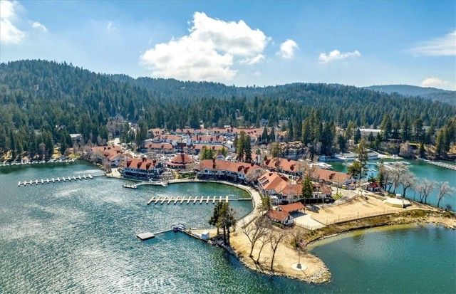 27312 Little Bear, Lake Arrowhead, CA 92317