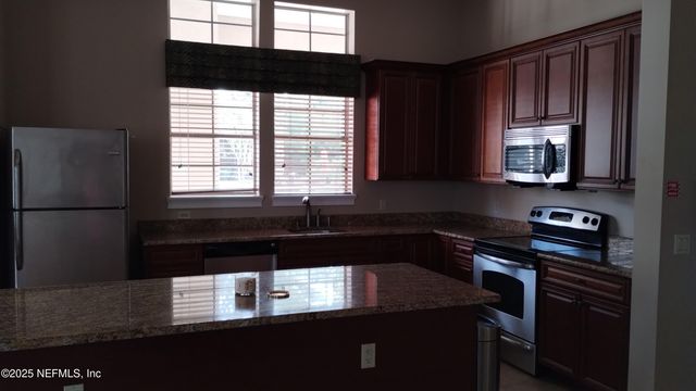 75085 MORNING GLEN Court, Yulee, FL 32097