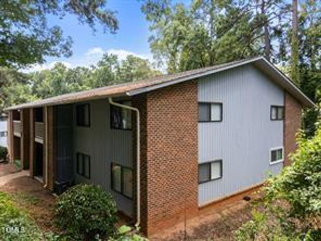 1010 Sandlin Place E, Raleigh, NC 27606