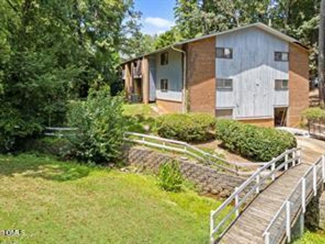 1010 Sandlin Place E, Raleigh, NC 27606