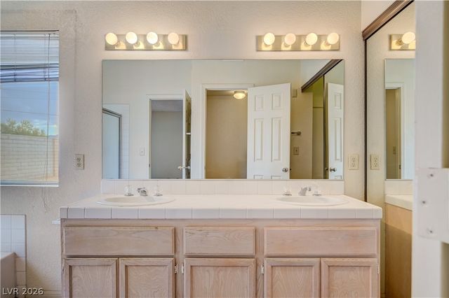 7129 Deepriver Circle, Las Vegas, NV 89129