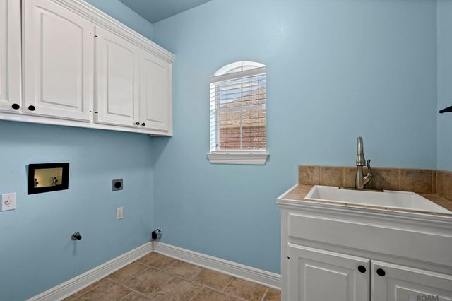 4005 Windsong Dr, Baton Rouge, LA 70816