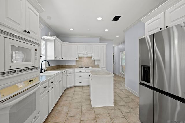4005 Windsong Dr, Baton Rouge, LA 70816
