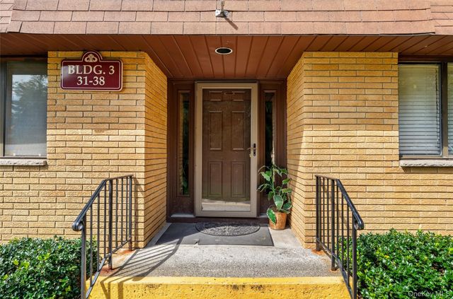 38 Richard Court, Pomona, NY 10970