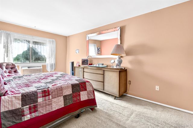 38 Richard Court, Pomona, NY 10970