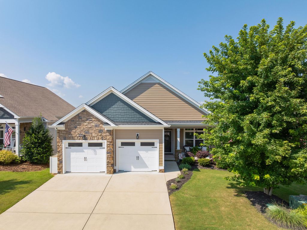 7912 Frostwood Lane, Ooltewah, TN 37363