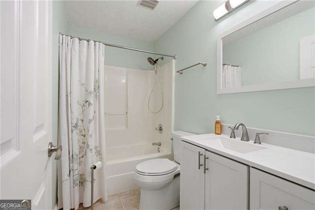 160 Starlyn Trace, Hiram, GA 30141