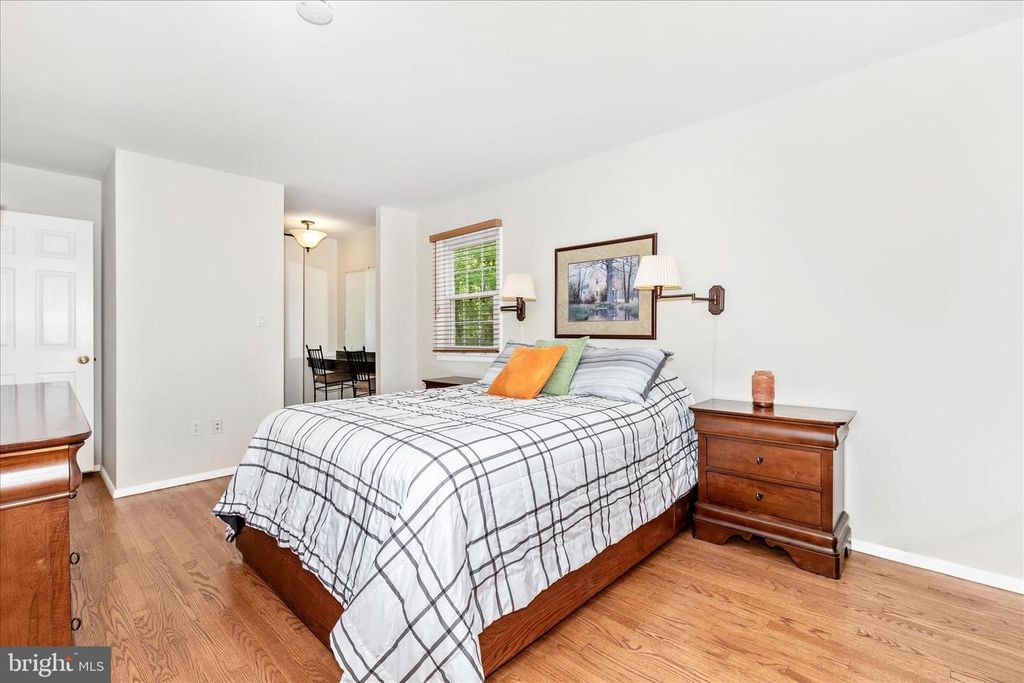 Image 26 of property listing at 7946 HELMART DR, Laurel, MD 20723