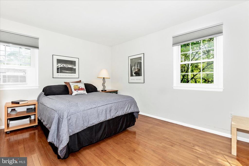 Image 29 of property listing at 7946 HELMART DR, Laurel, MD 20723