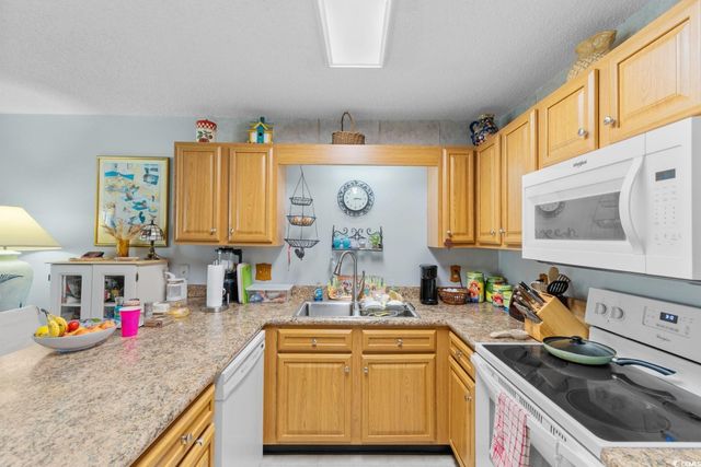 510 Fairwood Lakes Dr Unit 17P, Myrtle Beach, SC 29588