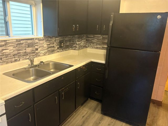 3314 Oakland St, Mckeesport, PA 15132