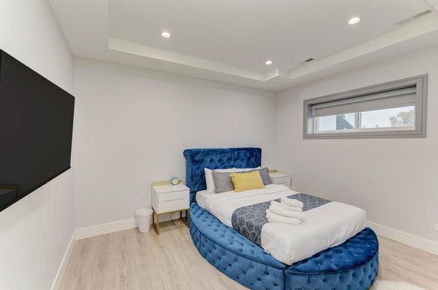 6845 W Addison Street, Chicago, IL 60634