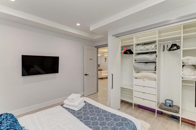 6845 W Addison Street, Chicago, IL 60634