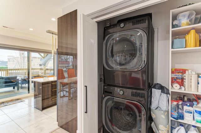 6845 W Addison Street, Chicago, IL 60634