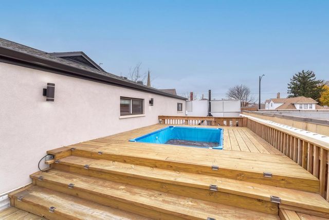 6845 W Addison Street, Chicago, IL 60634