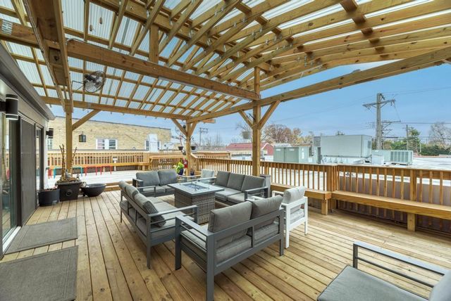 6845 W Addison Street, Chicago, IL 60634