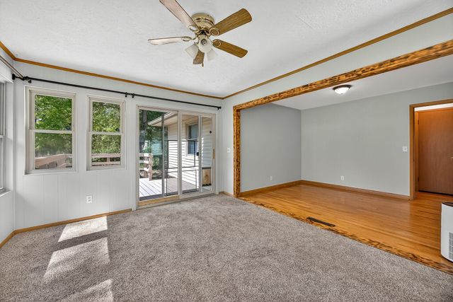 3244 E Gasconade Street, Springfield, MO 65804