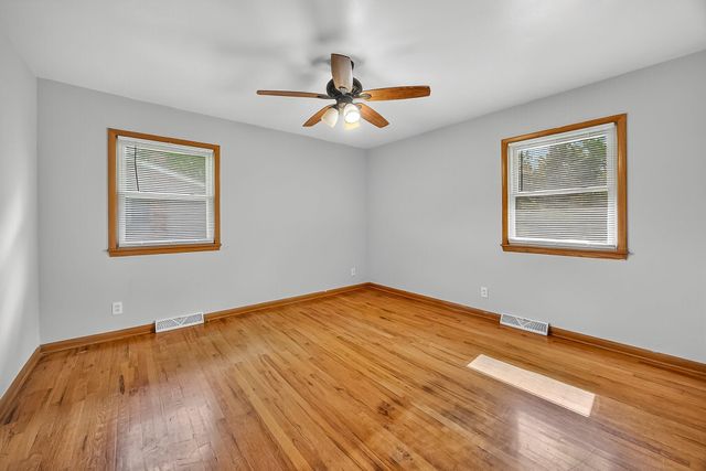 3244 E Gasconade Street, Springfield, MO 65804