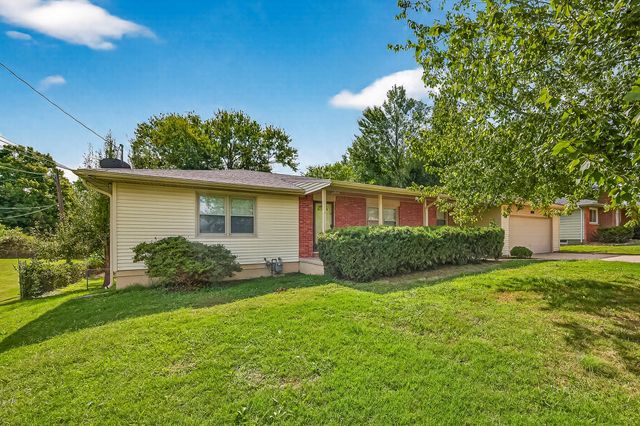 3244 E Gasconade Street, Springfield, MO 65804