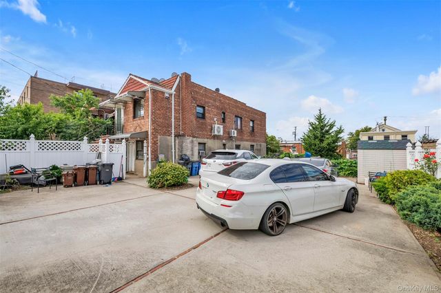 2518 123rd Street, Flushing, NY 11354