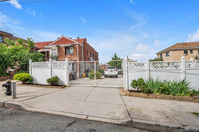 2518 123rd Street, Flushing, NY 11354